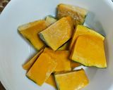 ★低糖質‼おからで作るかぼちゃ粒あんパン作り方4写真