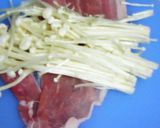 簡単＆豪華!!豚肉えのき巻デミソース♪作り方1写真