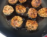 餃子リメイク☆お弁当にも☆照り焼きつくね作り方6写真