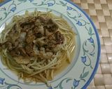 麺つゆもやし炒め♪豚こま焼き肉のっけ作り方4写真