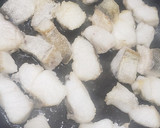 マダラの揚げ焼き肝ソース和え！作り方3写真