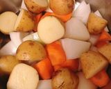 簡単！鶏塩肉じゃが作り方1写真