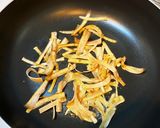 ごぼうで香ばしい♡あんかけ焼きそば♪作り方1写真