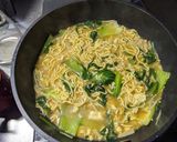 野菜をもいで入れるだけ！適当な酸辣湯麺！作り方5写真