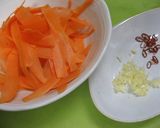 付け合わせに♪人参でペペロンチーノ風作り方1写真