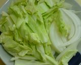 新玉ねぎと、春キャベツの味噌汁♪作り方1写真