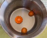 お弁当に甘くない飾り人参〜(o˘◡˘o)作り方2写真