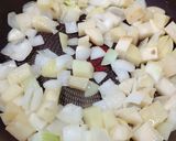 超簡単 サバ味噌煮缶クリームカレー煮込み作り方1写真