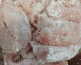 鶏むね肉のダブル麹&ケチャップマヨ和え作り方1写真