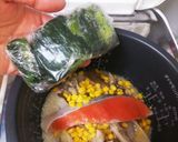 鮭の切り身➕舞茸➕コーンで炊き込み☺️作り方3写真