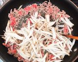 フライパンで♬ひき肉とゴボウのひつまぶし作り方2写真