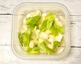 セロリの梅マヨ和え作り方1写真