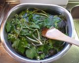 葉わさびの醤油漬けー重箱で辛味をたてる作り方3写真