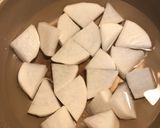 深フライパンでぶり大根作り方1写真