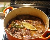 コラーゲンたっぷり！鶏肉の赤ワイン煮込み作り方7写真