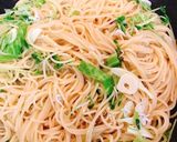 春のペペロンチーノ☆豆苗としらす入り作り方3写真
