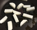 2回目の豆苗！長芋と豚コマ塩胡椒炒め♩作り方3写真