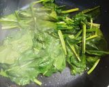 ほうれん草とベーコンのガーリック炒め作り方6写真