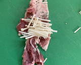 【まさかの】豚コマ肉で〜エノキ巻き作り方2写真