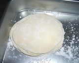 皮も簡単手作り♪もっちもち☆羽付き餃子作り方7写真