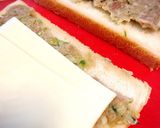 餃子のタネでピザ風食パン作り方1写真