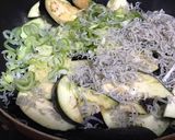 つまみ♡弁当♡ナスのネギとちりめん炒め作り方2写真