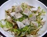 簡単！焼売と豆苗の鶏だし炒め作り方2写真