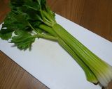 セロリの豚冷シャブ★ごま油ドレッシング★作り方1写真