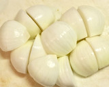 新玉ねぎ＆ソーセージのコンソメ煮作り方1写真