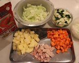 野菜たっぷりミネストローネ♪作り方1写真