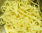 揚げ玉たっぷり●豚肉のソース焼きそば作り方1写真