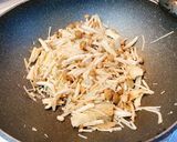 きのこのバターしょうゆ炒め作り方4写真