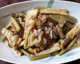 ばあちゃんの味*･つわと筍と鯨の炒め煮作り方7写真