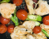 アスパラと鶏肉のまるっとプチトマト炒め作り方3写真