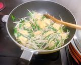 冷凍豆腐のニラ玉作り方3写真