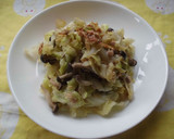 キャベツとツナとシメジの炒め物♪作り方1写真