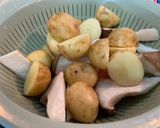 豚スネ肉と豚トロのデミ煮作り方1写真