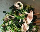 豚肉と豆苗とわかめのサラダ（低糖質）作り方2写真