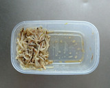 レンジで簡単☆もやしえのきの塩昆布和え。作り方5写真