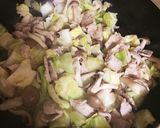 しめじとキャベツの肉炒め作り方4写真