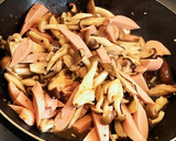 きのこと魚ソーセージの炒めもの作り方4写真