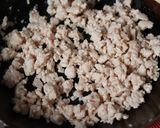 フライパンで鶏ミンチ油揚げ土筆の炒め煮作り方2写真