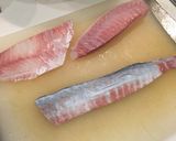 茹でた石鯛の皮をポン酢で作り方1写真