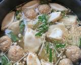 簡単！業務スーの水餃子&肉団子野菜スープ作り方3写真
