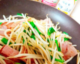 ごはんがススム☆ゴマ香る～簡単もやし炒め作り方4写真