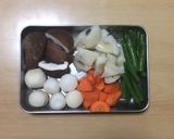 超簡単☆旨辛！ピリッとカラメル根菜カレー作り方1写真