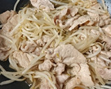 超簡単！めんつゆで作る豚もやし炒め作り方3写真