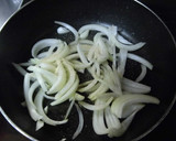 玉ねぎとギョニソのケチャップ炒め作り方5写真
