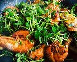 赤エビの豆苗炒め物作り方9写真