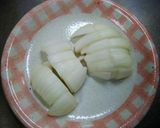 シンプル簡単♪絹さやと新玉ねぎのサラダ作り方1写真